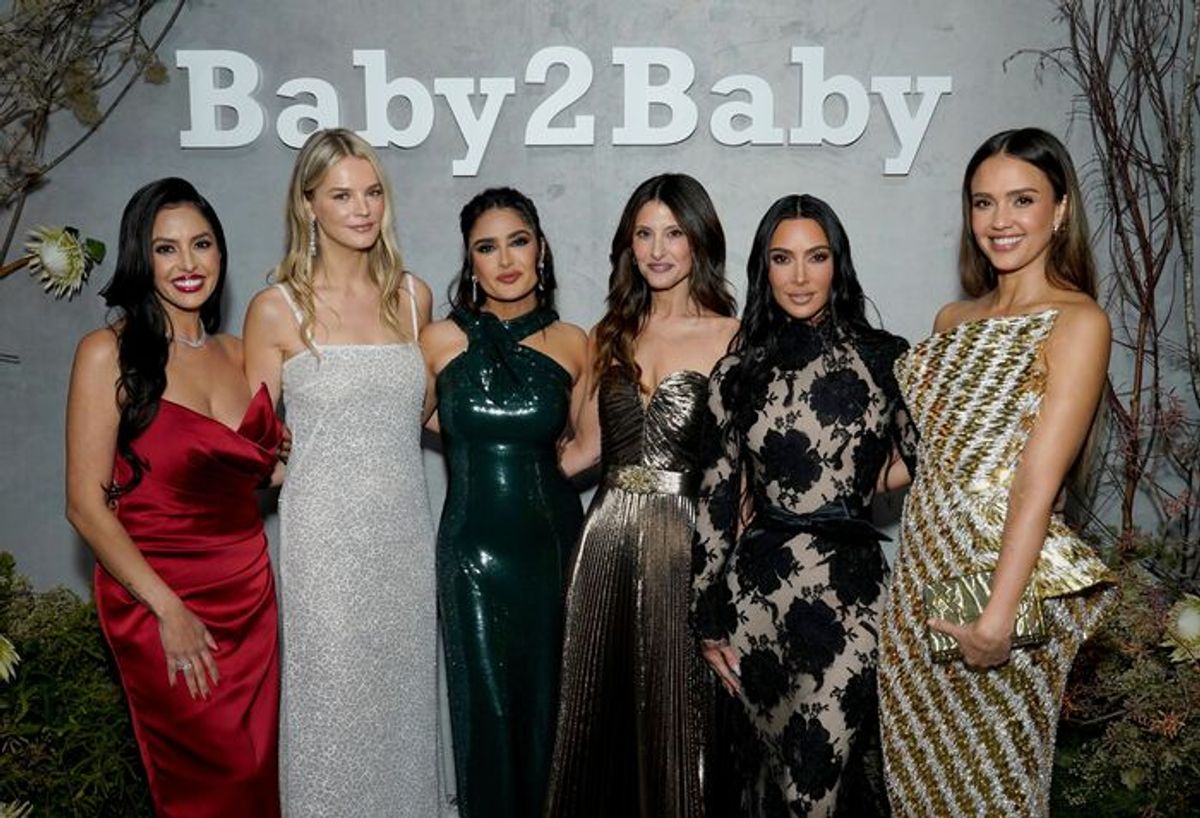 Vanessa Bryant, Kelly Sawyer Patricof, Salma Hayek Pinault, Norah Weinstein, Kim Kardashian and Jessica Alba at 