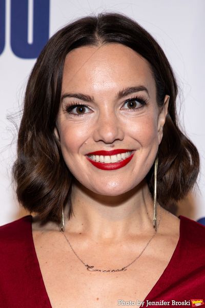 Kara Lindsay Photo