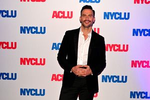 Cheyenne Jackson Photo