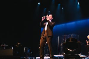 Cheyenne Jackson @ BroadwayWorld Cheyenne Jackson Photo