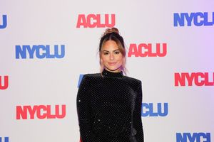 Pia Toscano Photo