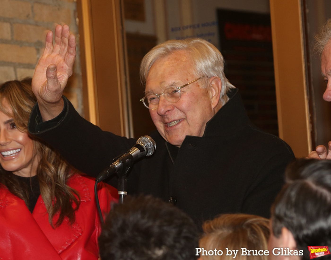 Photos: CHICAGO Receives Plaque at the Ambassadors Theatre For 27th Anniversary  Image