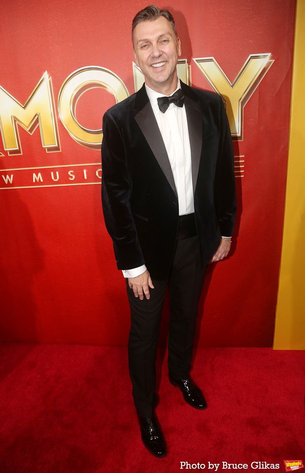 Warren Carlyle Photo