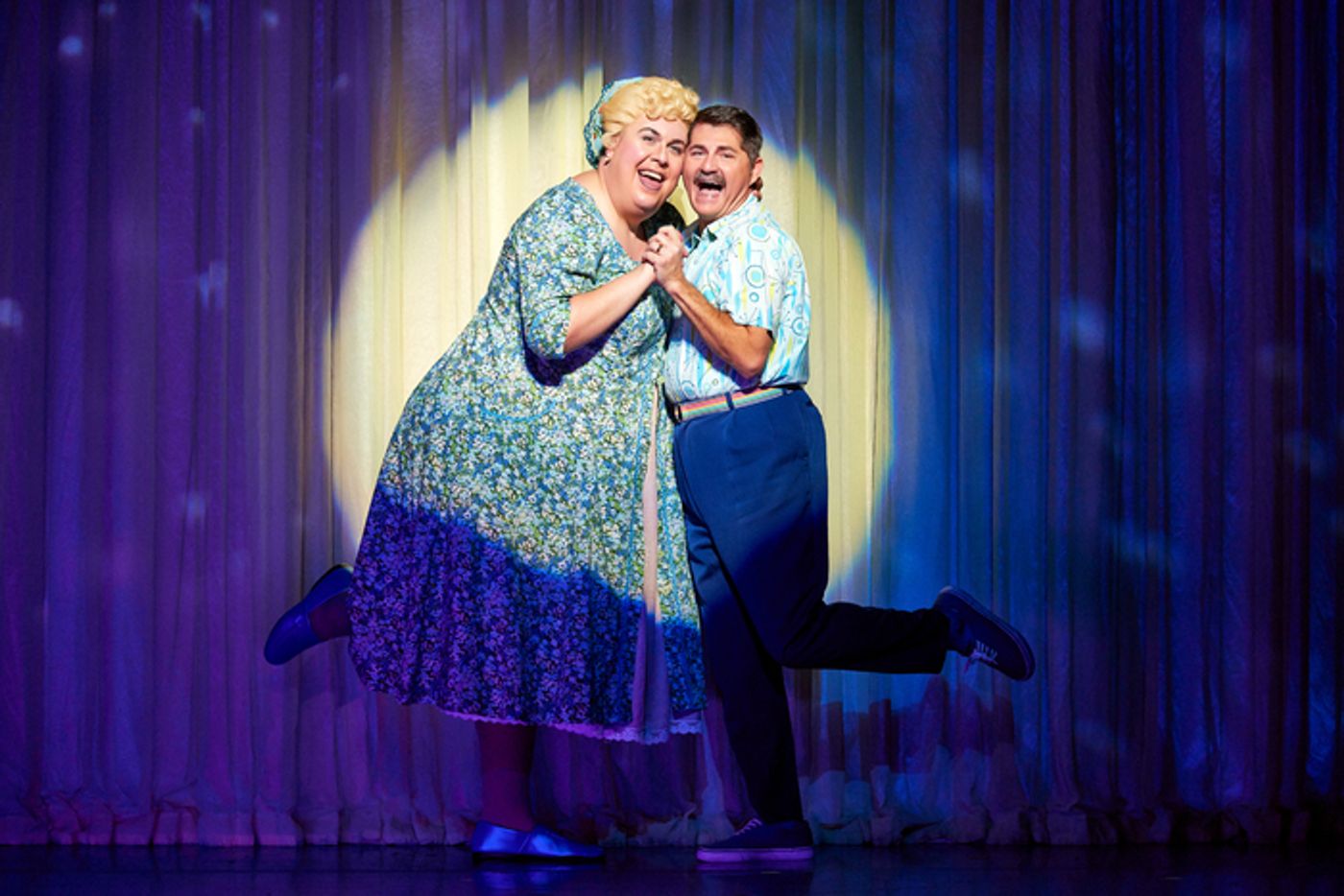 Photos: Get a First Look at New Images of HAIRSPRAY on Tour Photos: Get a First Look at New Images of HAIRSPRAY on Tour Image