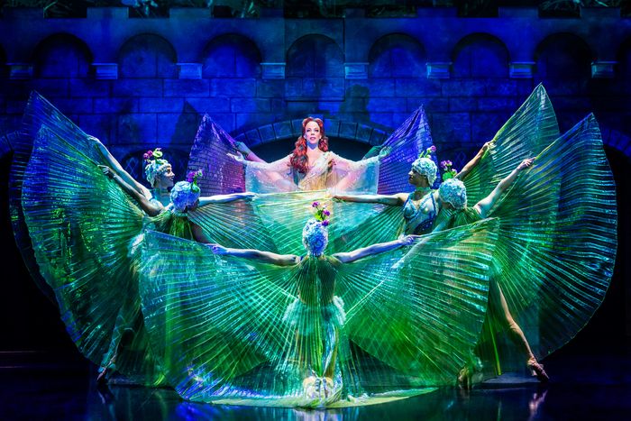Photos: Get a First Look at SPAMALOT on Broadway — photo 11 of 20