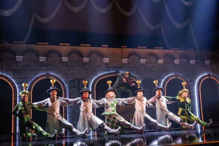 Photos: Get a First Look at SPAMALOT on Broadway — photo 14 of 20