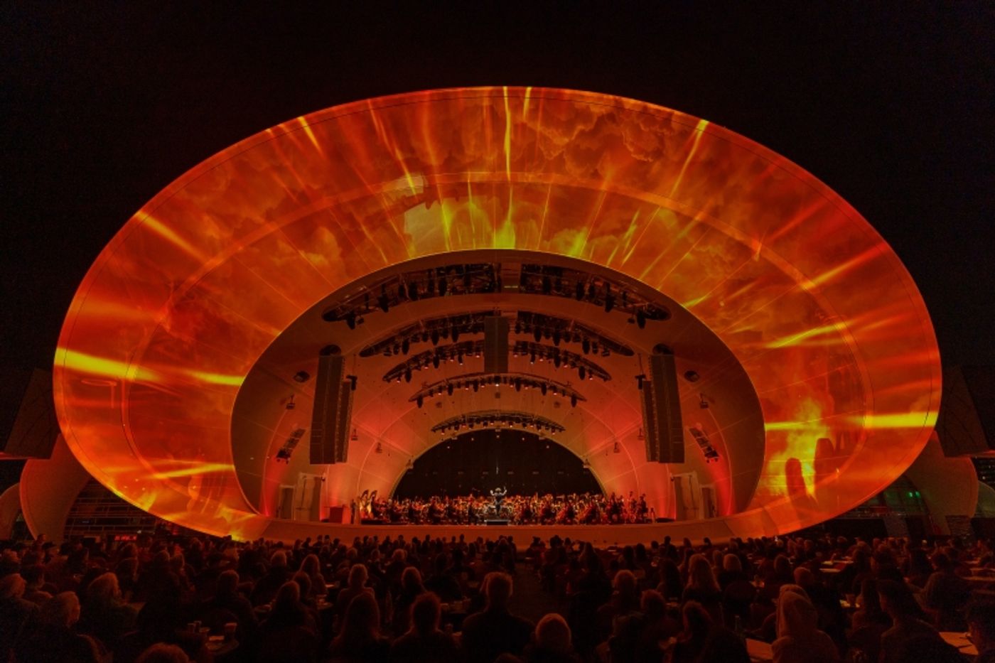 Review: The San Diego Symphony Orchestra Performs in the California Festival at The Rady Shell  Image