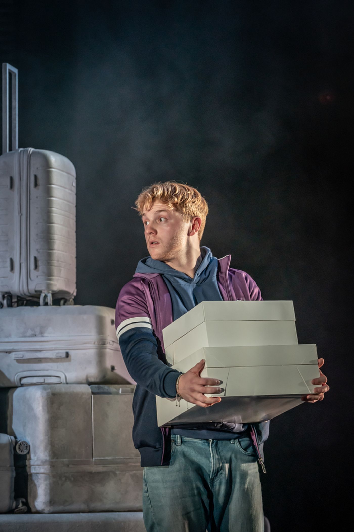 Photos: First Look at Dujonna Gift and Sam Tutty in TWO STRANGERS (CARRY A CAKE ACROSS NEW YORK)  Image