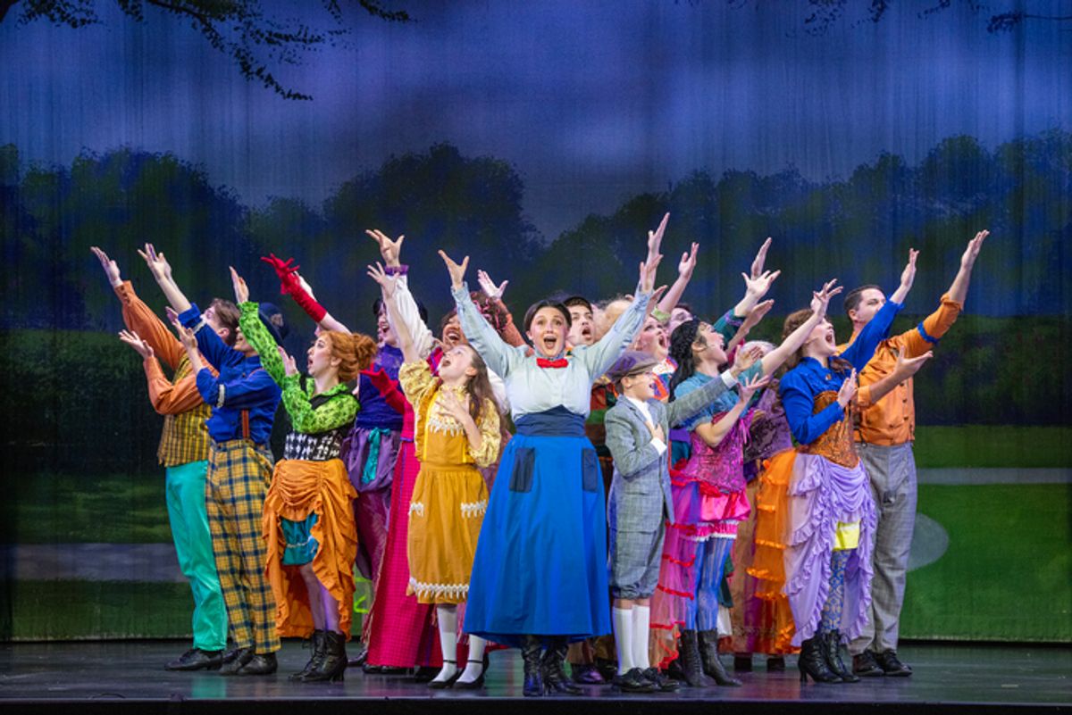 Lee Harrington and cast at 