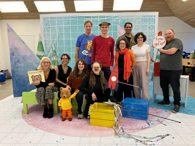 Guest Blog: Tina Williams, Artistic Director of Pied Piper Theatre on Empathy, Understanding and the Beauty of Sign Language in CAN BEARS SKI?  Image