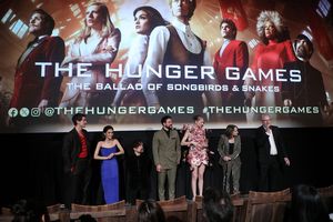 Tom Blyth, Rachel Zegler, Peter Dinklage, Josh Andres Rivera, Hunter Schafer @ BroadwayWorld Tom Blyth, Rachel Zegler, Peter Dinklage, Josh Andres Rivera, Hunter Schafer Photo