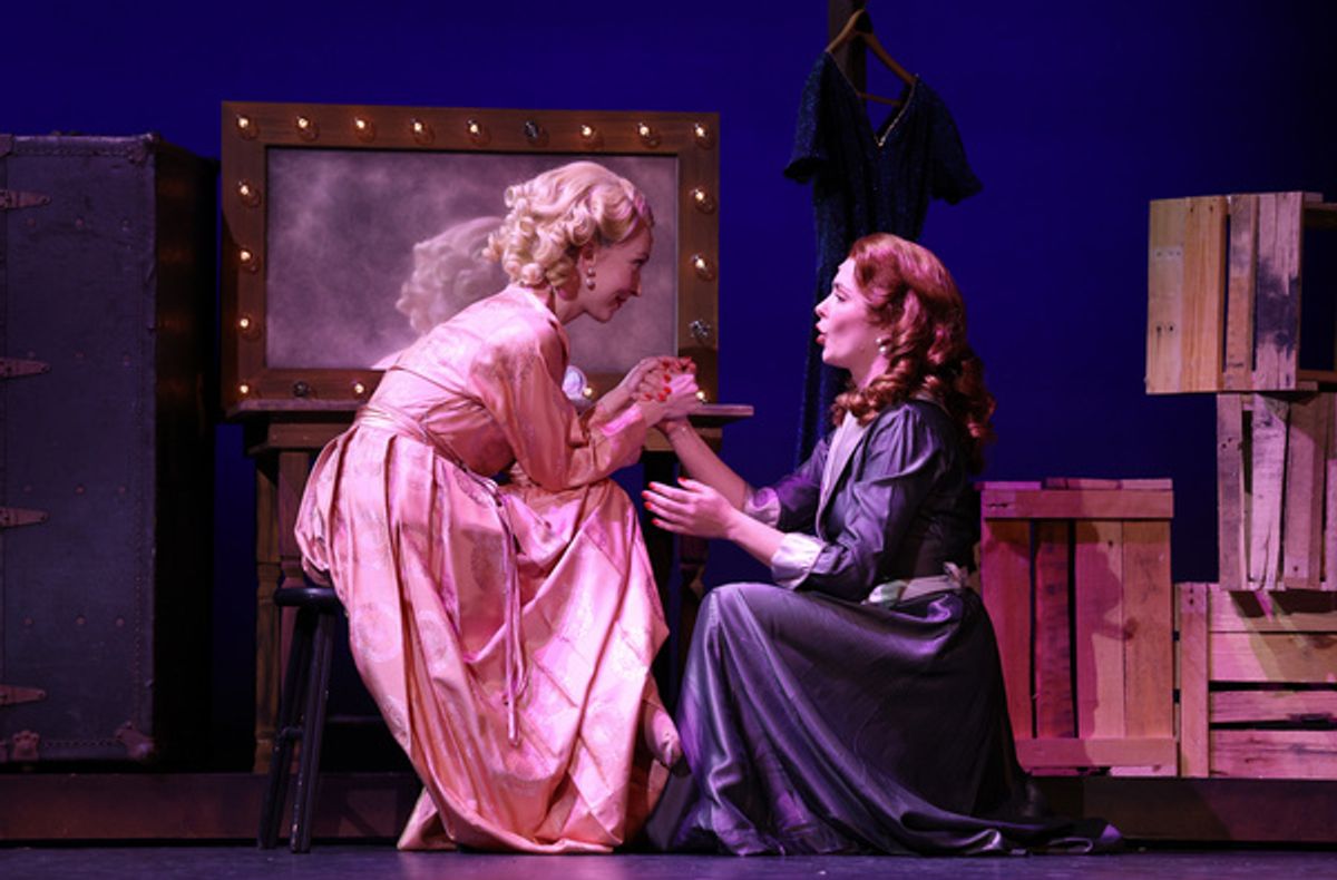 Judy Haynes (Molly Rushing) and Betty Haynes (Desi Oakley) at 