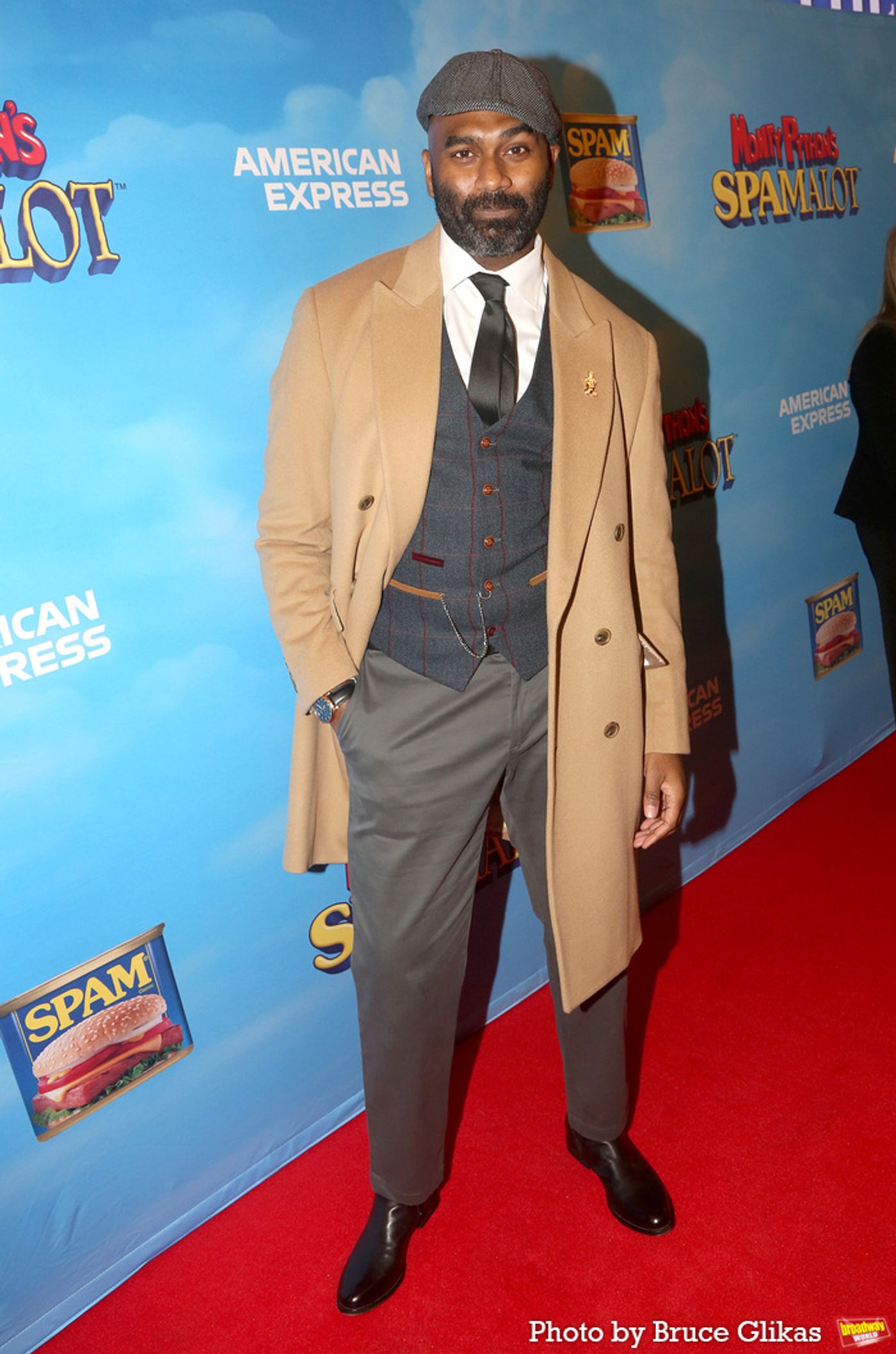 Photos: On the Red Carpet at SPAMALOT Opening Night  Image