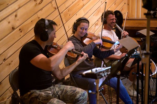 Photos: Inside Soundtrack Sessions for Quentin Garzón's GRAY LAND  Image