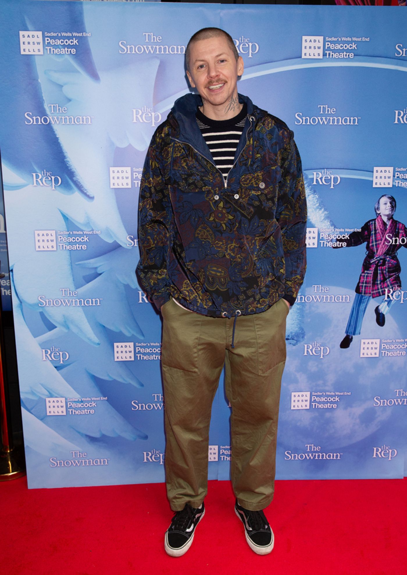 Photos: Stars Arrive at the Opening of THE SNOWMAN at the Peacock Theatre  Image