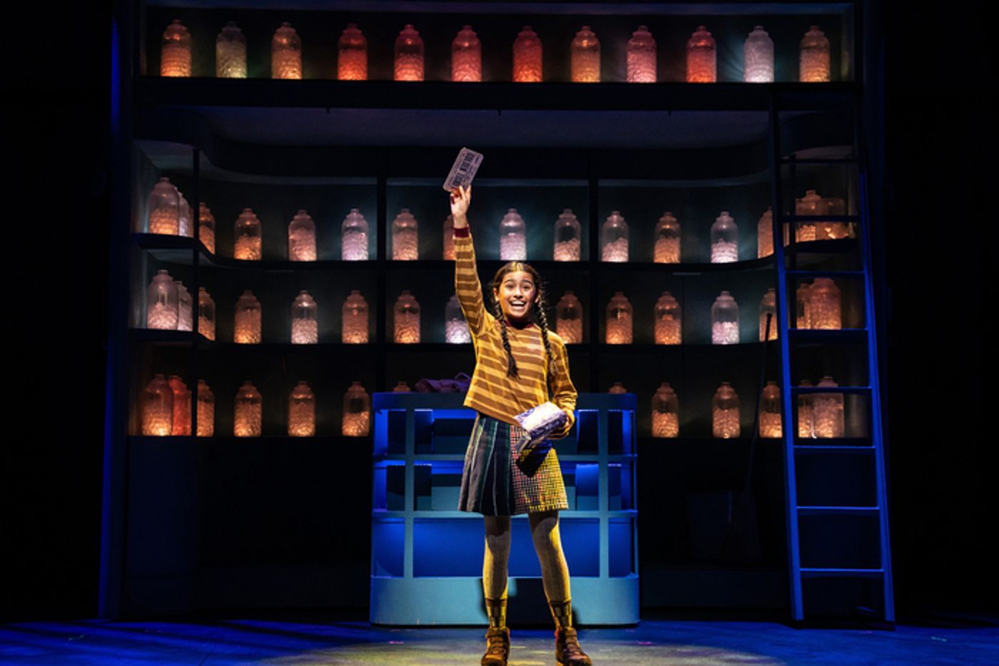 Photos: First Look at CHARLIE AND THE CHOCOLATE FACTORY at Paramount Theatre  Image