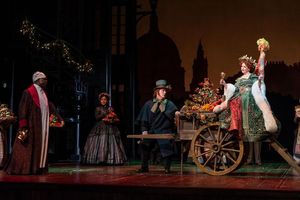 Kimberly Gilbert, Michael Bunce, Craig Wallace, and Kristen Garaffo @ BroadwayWorld Kimberly Gilbert, Michael Bunce, Craig Wallace, and Kristen Garaffo Photo