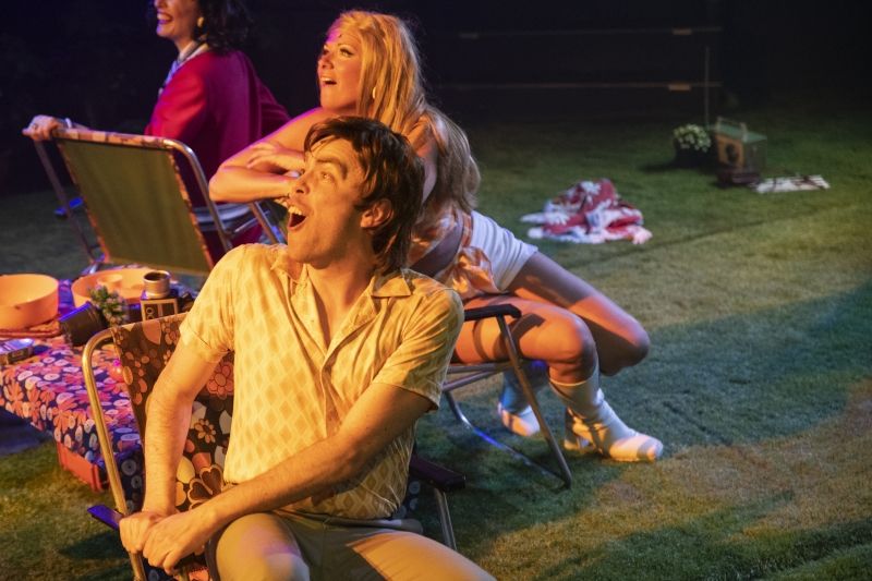 Interviews: Hablamos con los protagonistas y creadores de ¡BABY BOOM! Un marciano verde aterriza en Madrid.  Image