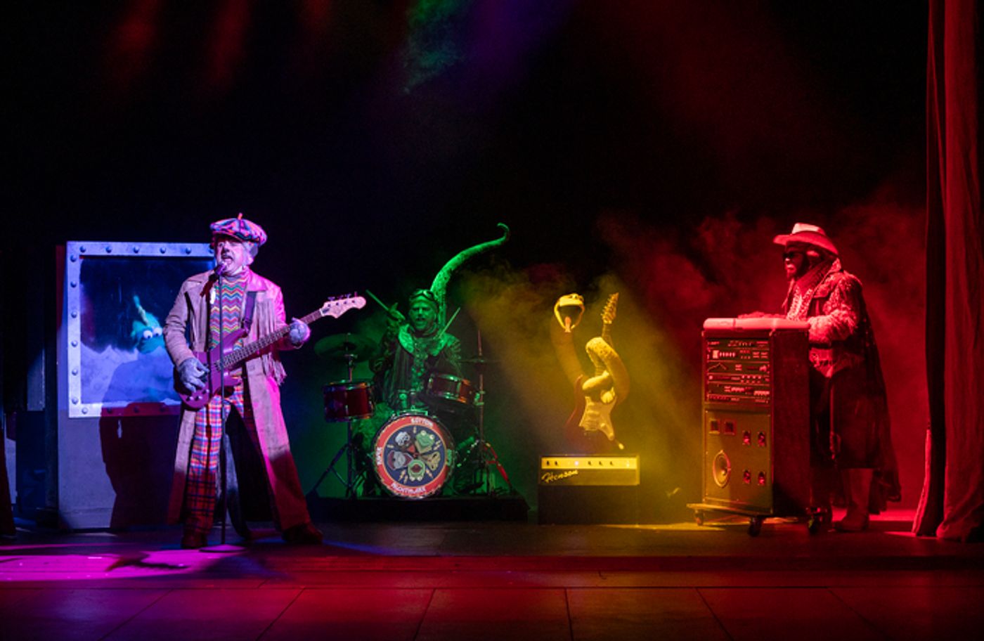 Photos: JIM HENSON'S EMMET OTTER'S JUG-BAND CHRISTMAS At Studebaker Theater   Image