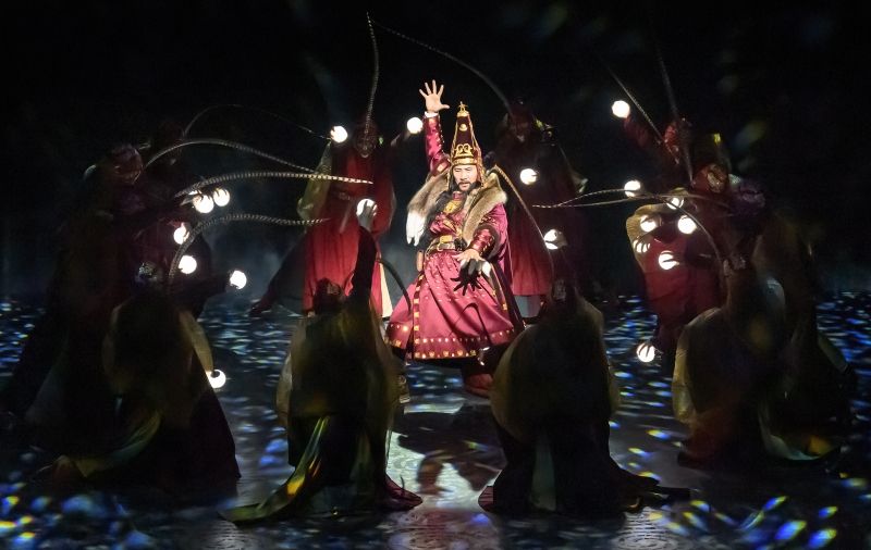 Review: THE MONGOL KHAN, London Coliseum Image