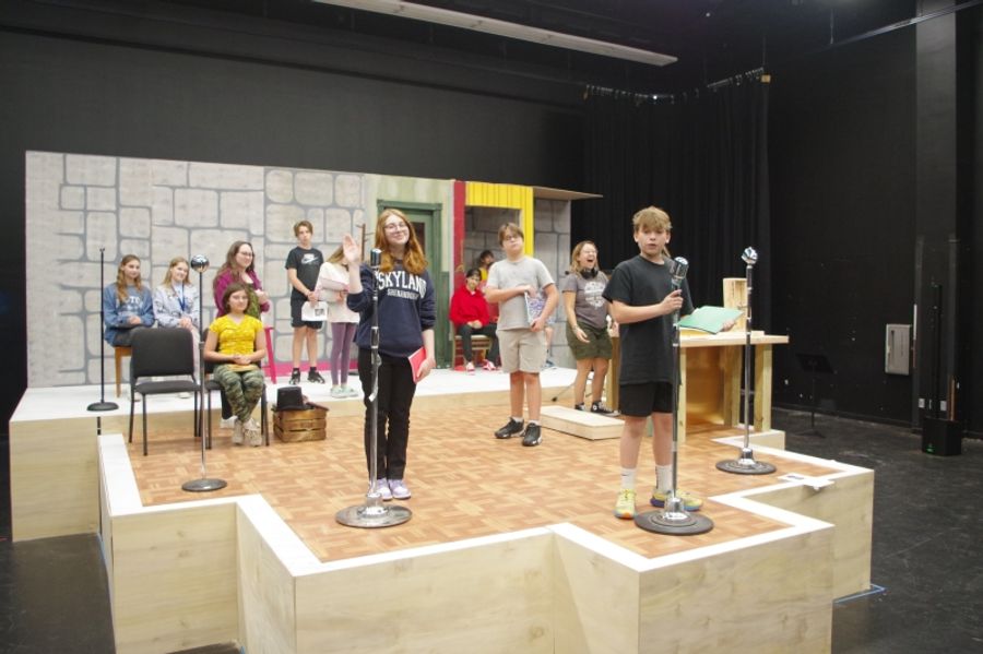 Previews: IT'S A WONDERFUL LIFE RADIO PLAY at Straz' Patel Conservatory  Image