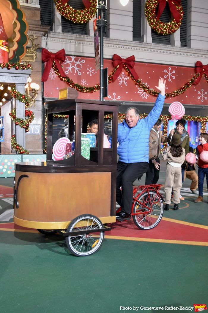 Photos: SHUCKED, SPAMALOT and More Prepare for Macy's Thanksgiving Day Parade!  Image