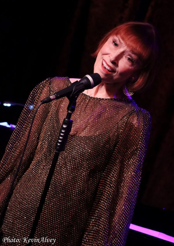 Photos: Karen Akers Brings WATER UNDER THE BRIDGE To Birdland  Image