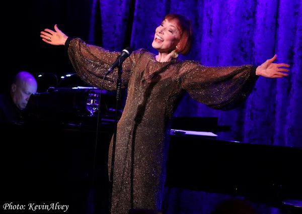 Photos: Karen Akers Brings WATER UNDER THE BRIDGE To Birdland  Image