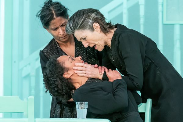 Rosalind Eleazar (Angustias), Thusitha Jayasundera (Poncia) and Harriet Walter (Berna Photo