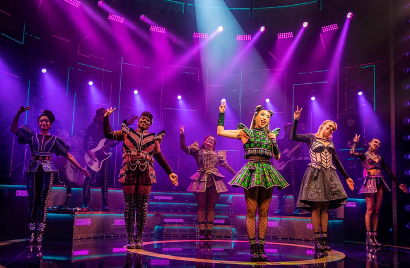 Photos: First Look at the New Queens of SIX in the West End  Image