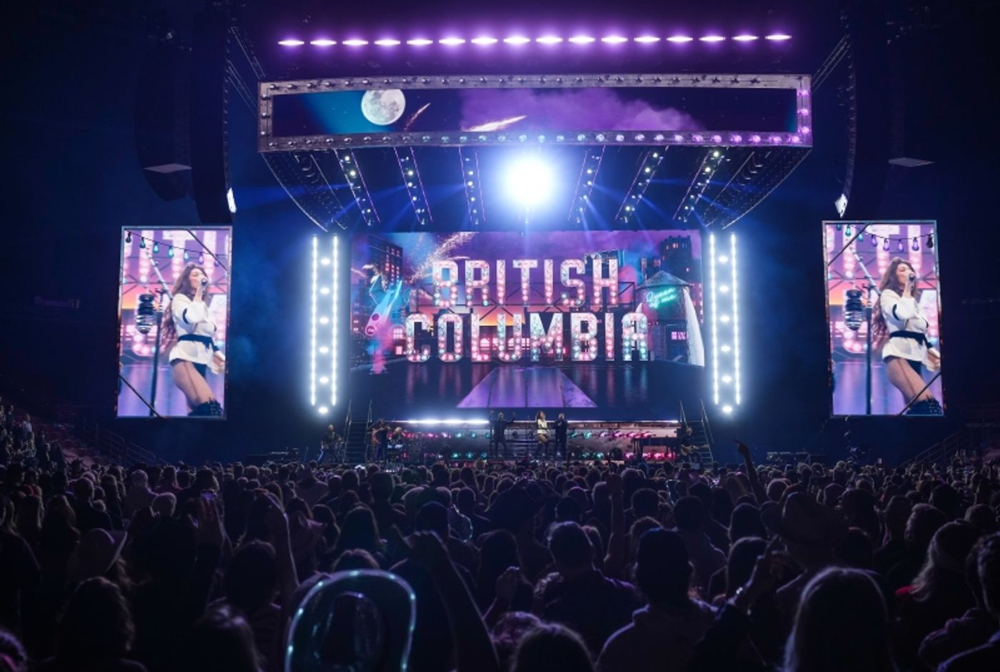 Review: Shania Twain Ends QUEEN OF ME Tour in Vancouver! Review: Shania Twain Ends QUEEN OF ME Tour in Vancouver! Image