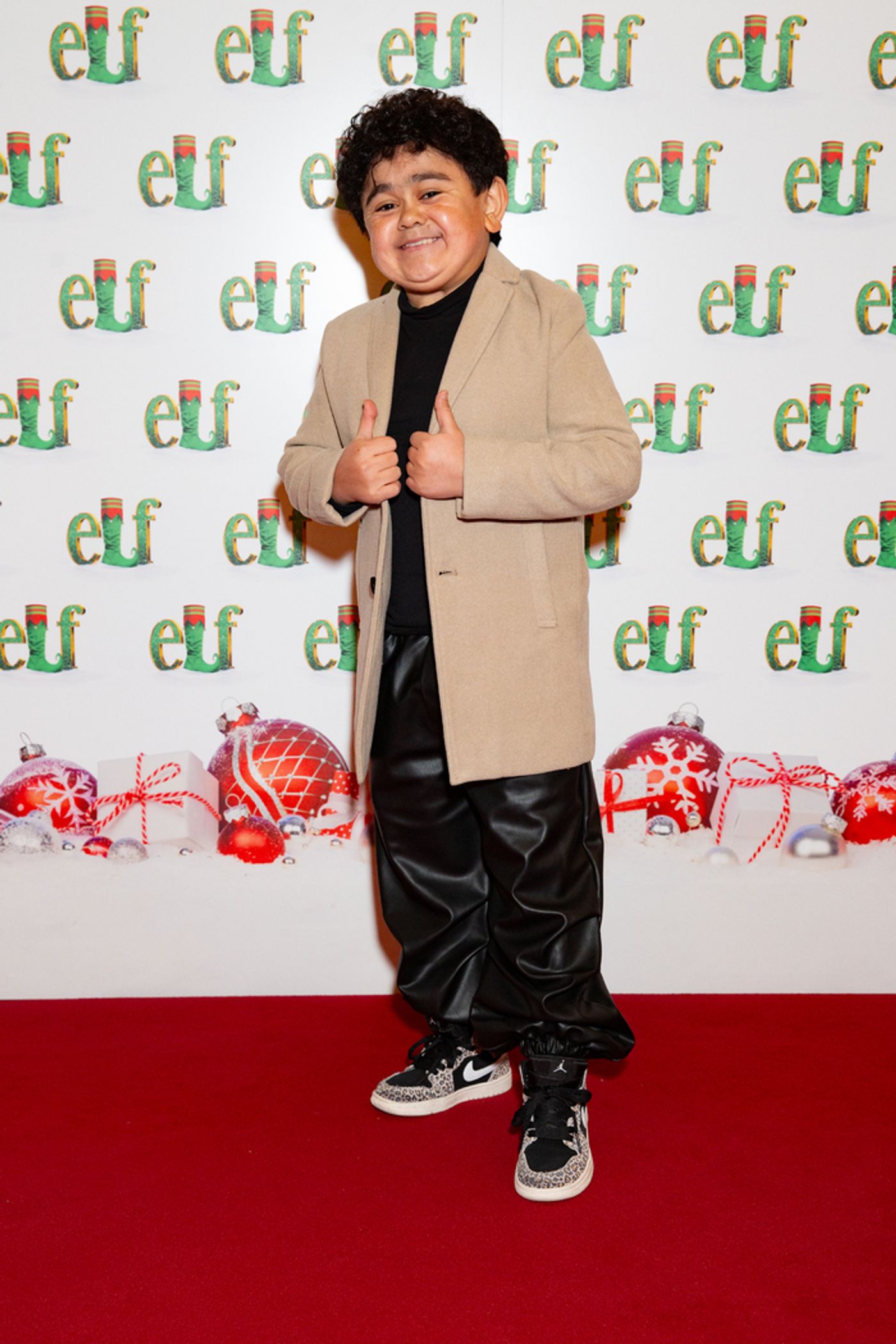 Photos: On the Red Carpet at Opening Night of ELF THE MUSICAL Photos: On the Red Carpet at Opening Night of ELF THE MUSICAL Image
