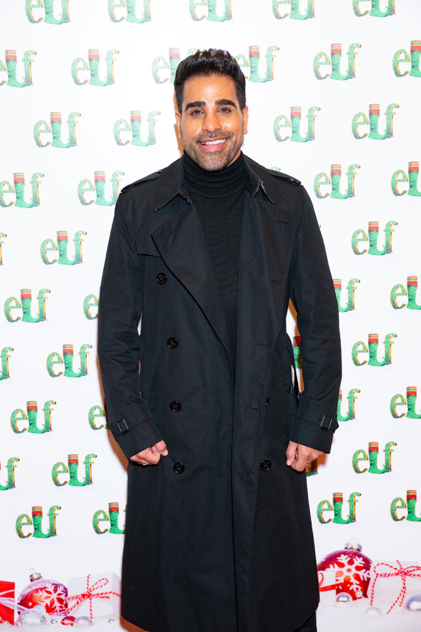 Photos: On the Red Carpet at Opening Night of ELF THE MUSICAL Photos: On the Red Carpet at Opening Night of ELF THE MUSICAL Image