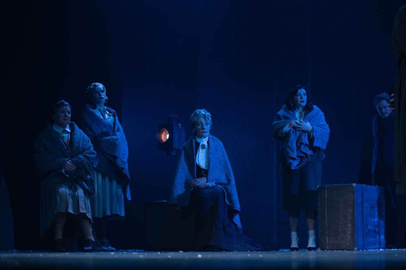 Review: AGATHA CHRISTIE'S MURDER ON THE ORIENT EXPRESS ⭐️⭐️⭐️⭐️ at Zaantheater  Image