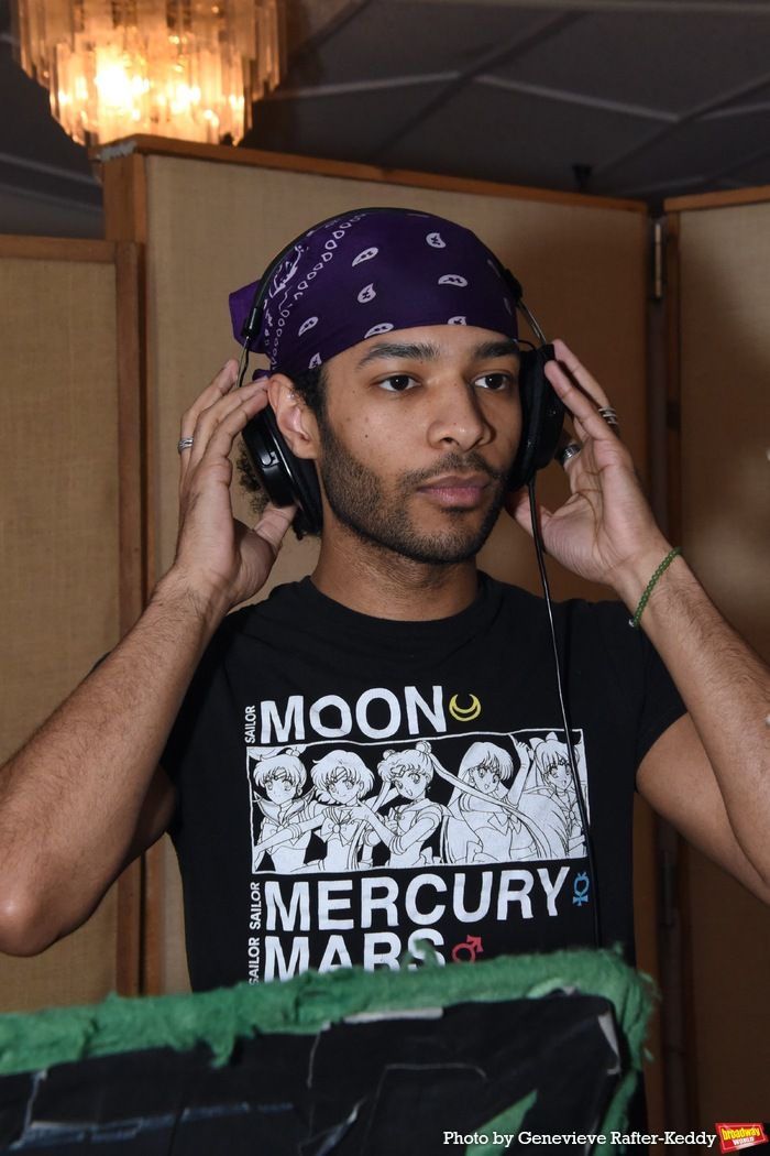 Exclusive: A BEAUTIFUL NOISE, THE NEIL DIAMOND MUSICAL Sings Carols For A Cure Exclusive: A BEAUTIFUL NOISE, THE NEIL DIAMOND MUSICAL Sings Carols For A Cure Image