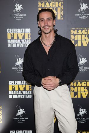 Manny Tsakanika @ BroadwayWorld Manny Tsakanika Photo