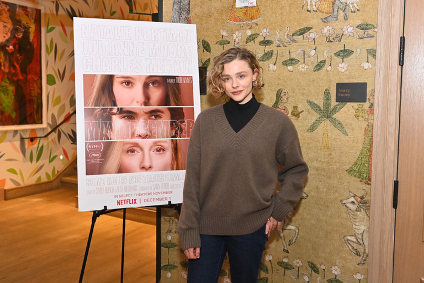 Photos: Inside the MAY DECEMBER Screening in NYC With Natalie Portman, Julianne Moore & More  Image