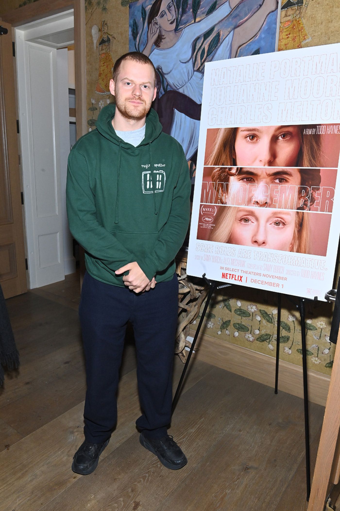 Photos: Inside the MAY DECEMBER Screening in NYC With Natalie Portman, Julianne Moore & More  Image