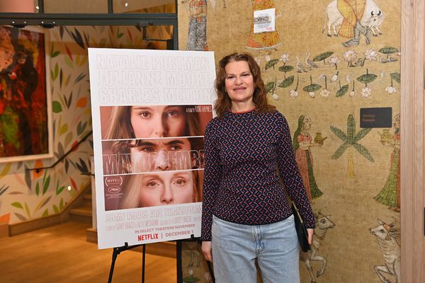 Sandra Bernhard Photo