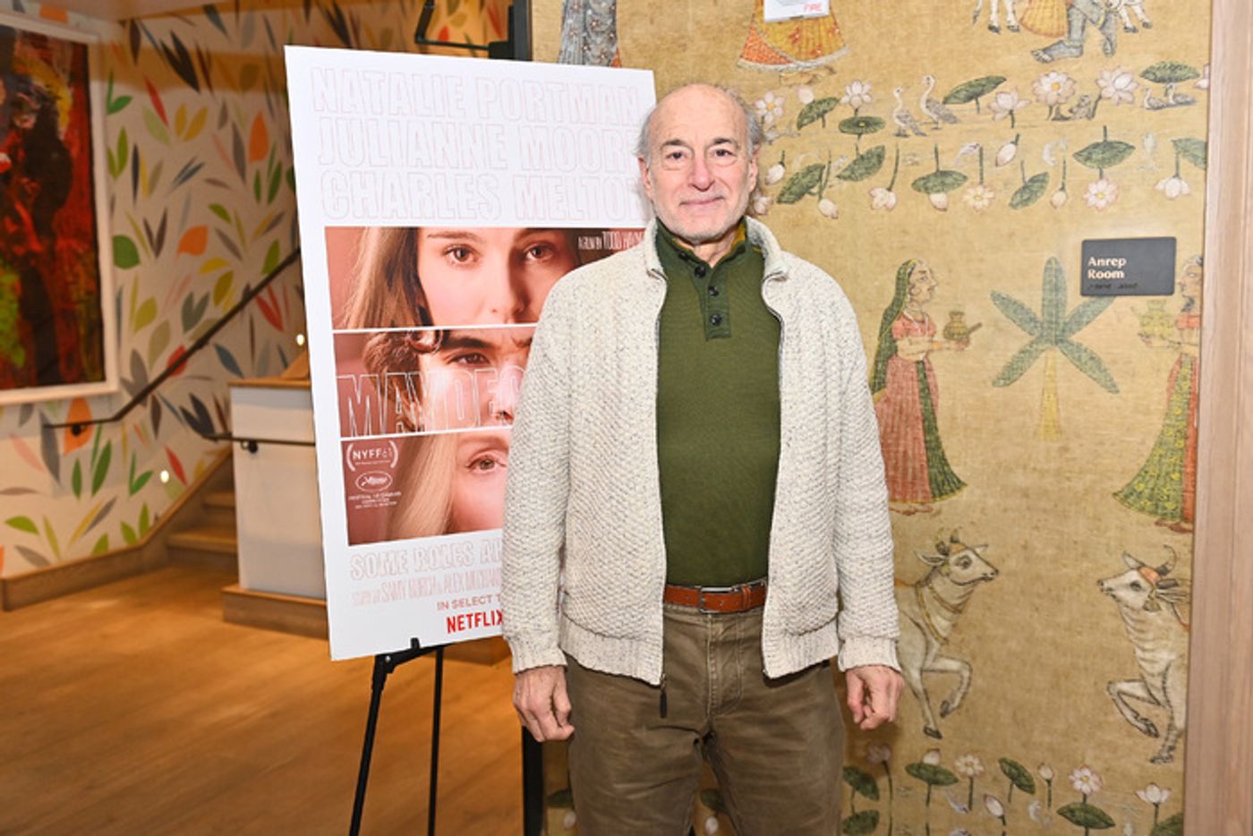 Photos: Inside the MAY DECEMBER Screening in NYC With Natalie Portman, Julianne Moore & More  Image