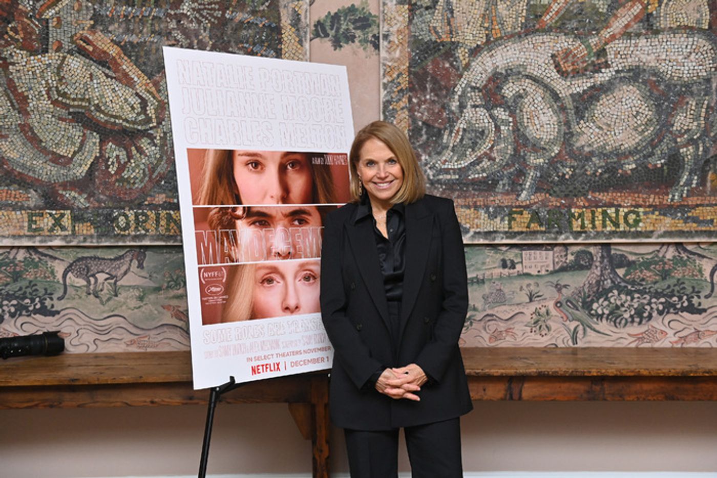 Photos: Inside the MAY DECEMBER Screening in NYC With Natalie Portman, Julianne Moore & More  Image