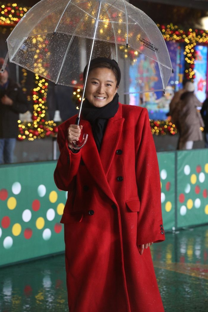 Photos: Ashley Park, Brandy & Alex Newell Rehearse for the Macy's Thanksgiving Day Parade — photo 2 of 6