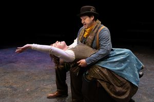 Molly Wennstrom, Kevin O’Brien @ BroadwayWorld Molly Wennstrom, Kevin O’Brien Photo