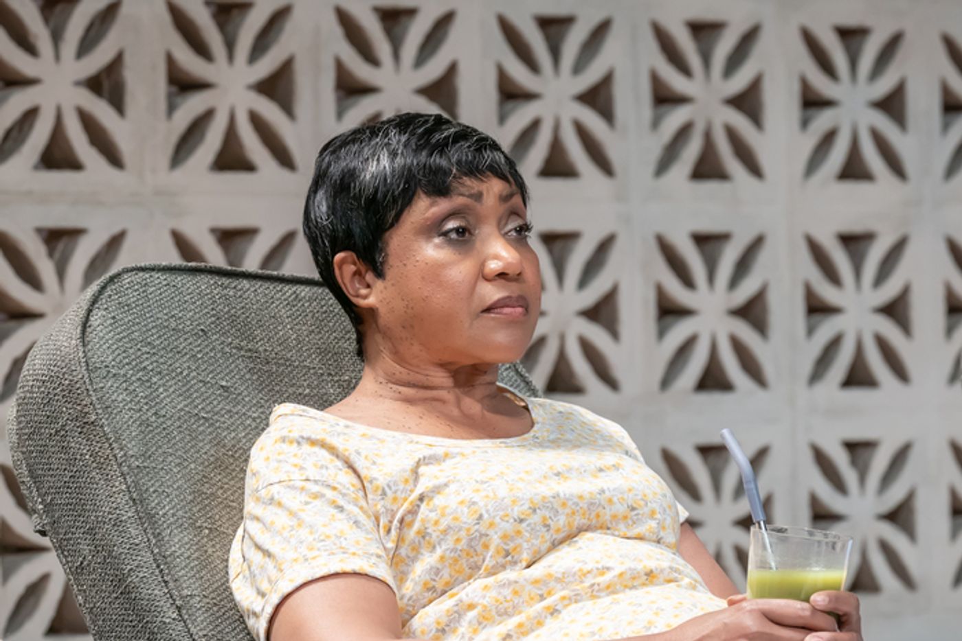 Photos: First Look at INFINITE LIFE at the National Theatre  Image
