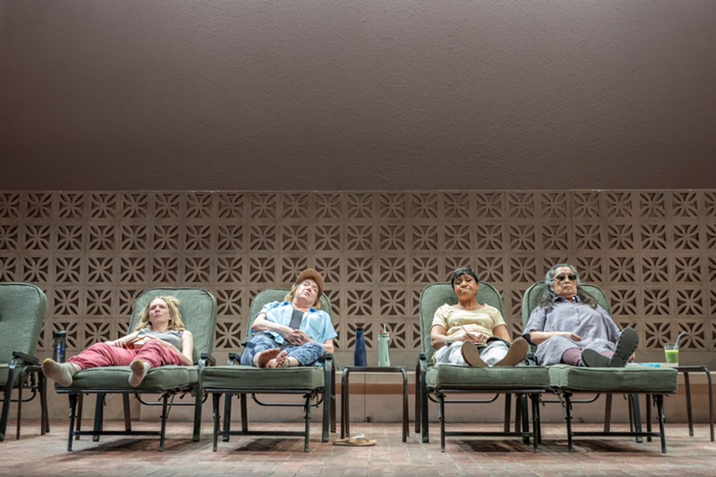 Photos: First Look at INFINITE LIFE at the National Theatre  Image