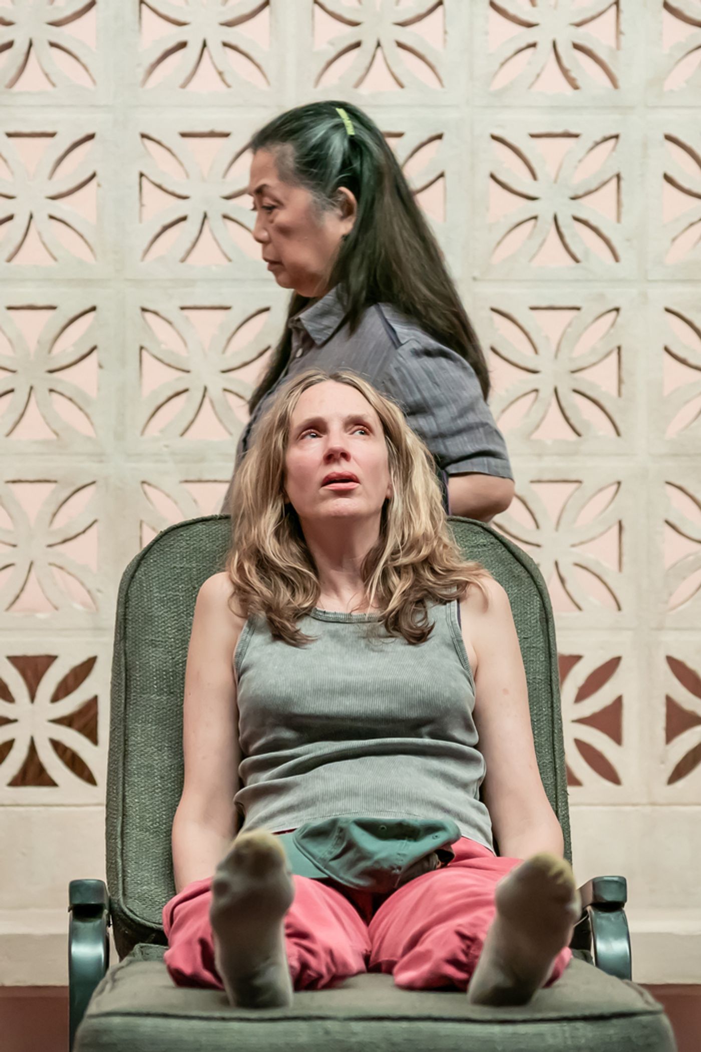 Photos: First Look at INFINITE LIFE at the National Theatre  Image