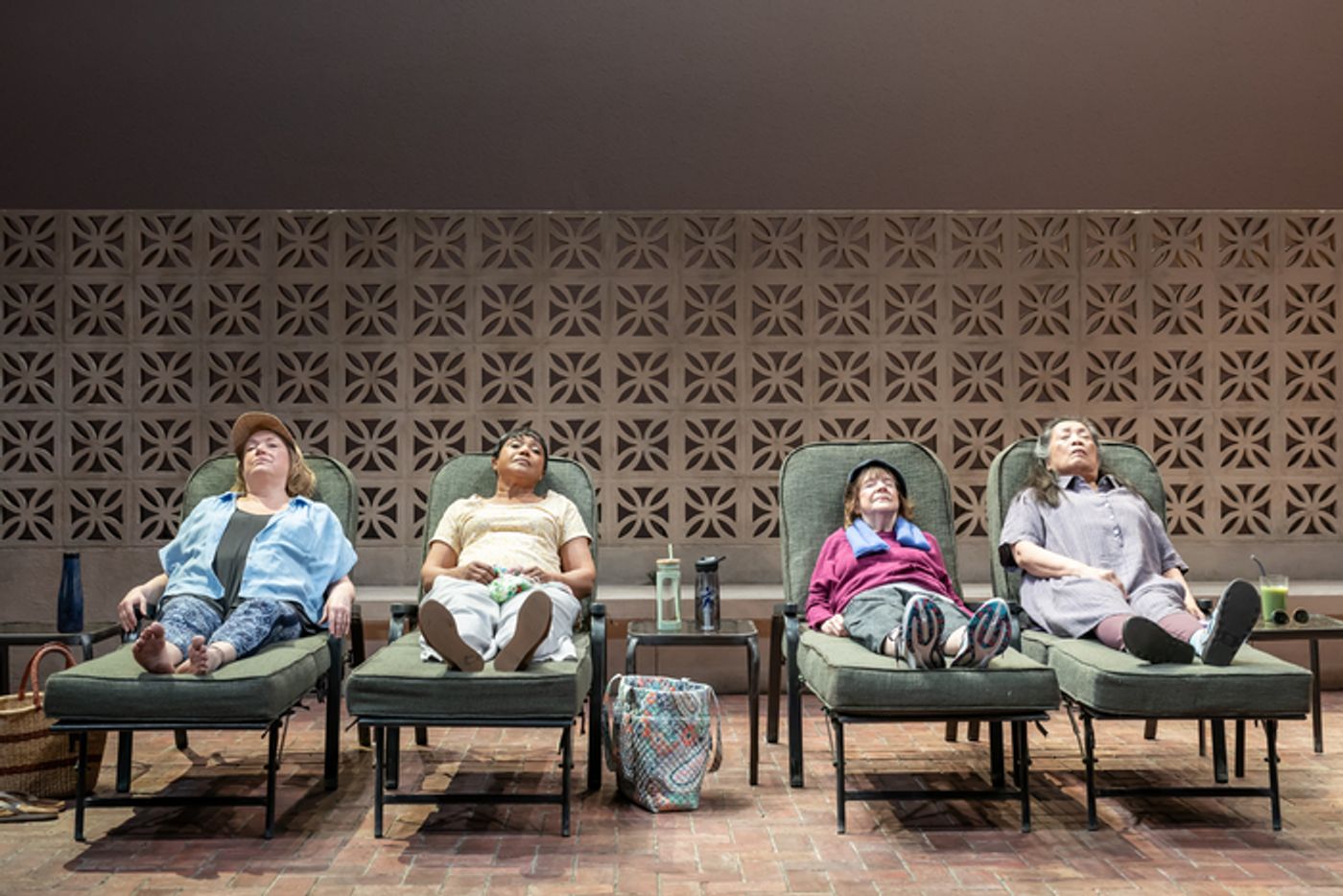 Photos: First Look at INFINITE LIFE at the National Theatre  Image