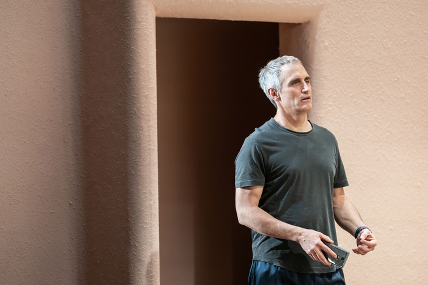 Photos: First Look at INFINITE LIFE at the National Theatre  Image