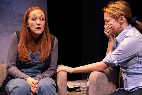 Amy Hargreaves, Whitney Morse Photo