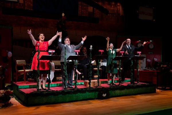 Photos: Get a First Look at MIRACLE ON 34TH STREET: A LIVE RADIO PLAY At The Milburn Stone Theatre  Image